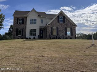7327 Newbury Dr, Olive Branch, MS 38654