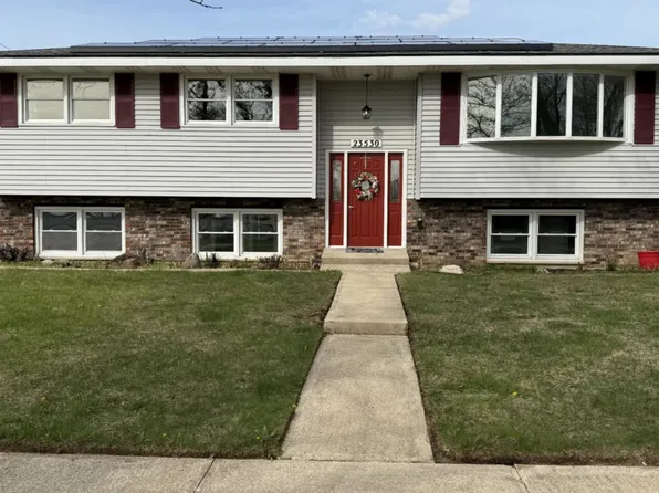 23530 W Gagne Ln, Plainfield, IL 60586