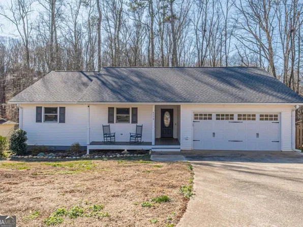 4779 Countryside Dr, Flowery Branch, GA 30542