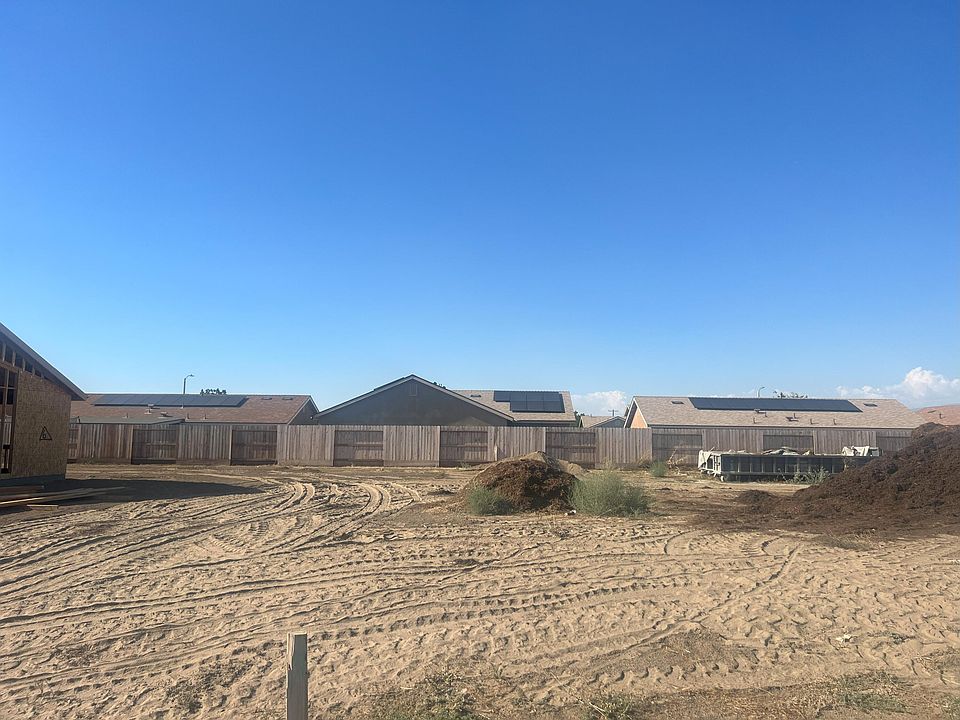 2nd image of 664 W Red Oak Avenue S