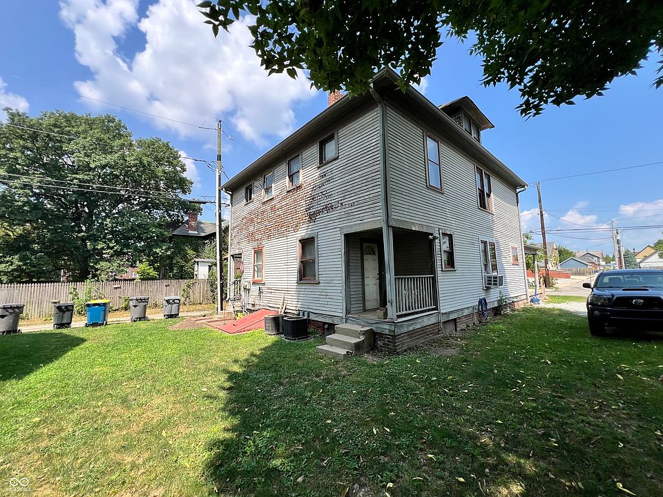 2nd image of 715-717 E 15th St