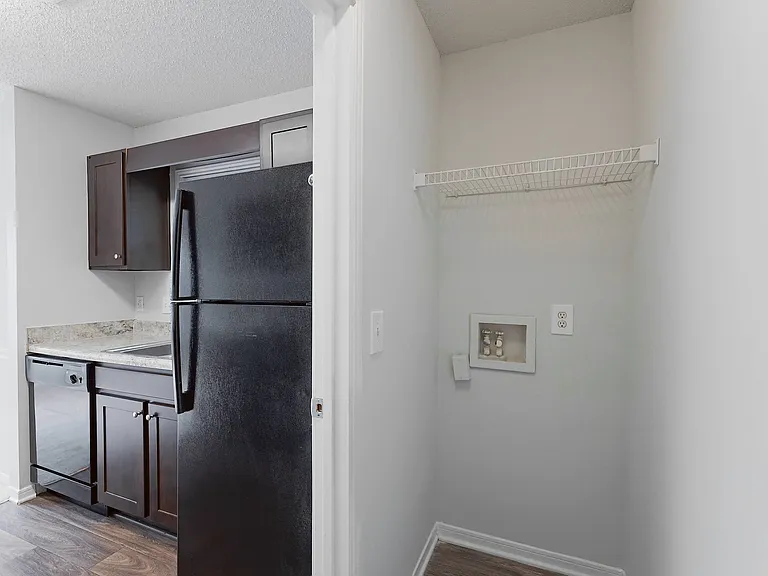 Cambridge Park Apartments — Photo 52