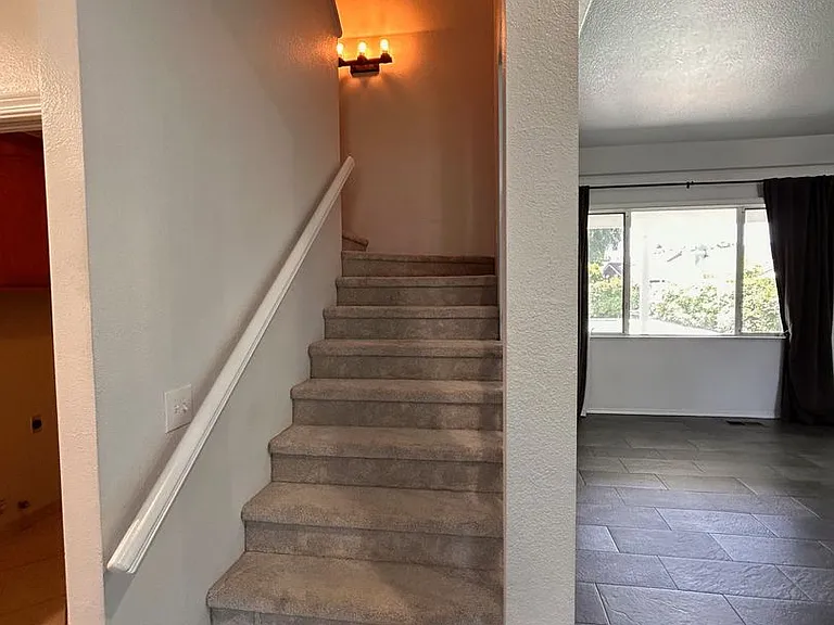 4033 W Douglas Ave — Photo 15