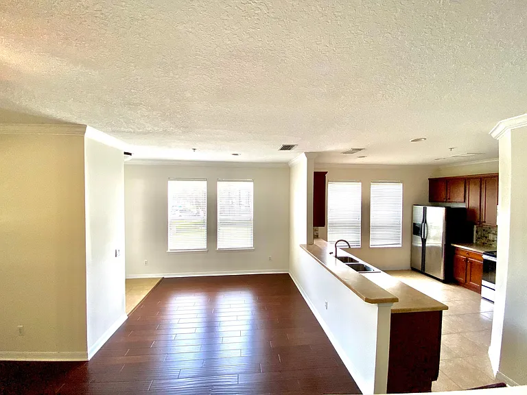 10230 Lake District Ln — Photo 6
