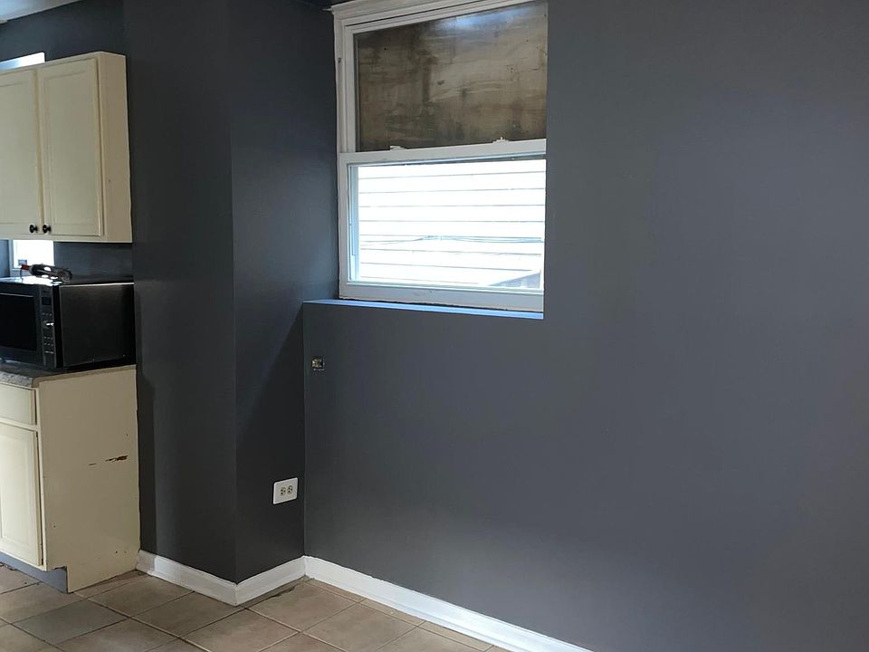1st image of 10613 S Edbrooke Ave