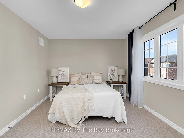 214 Cubitt St — Photo 19