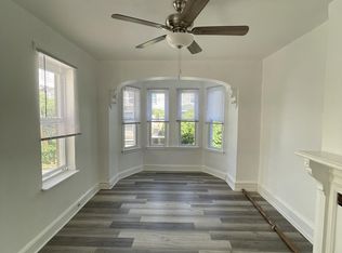 4025 Green St #1, Philadelphia, PA 19104