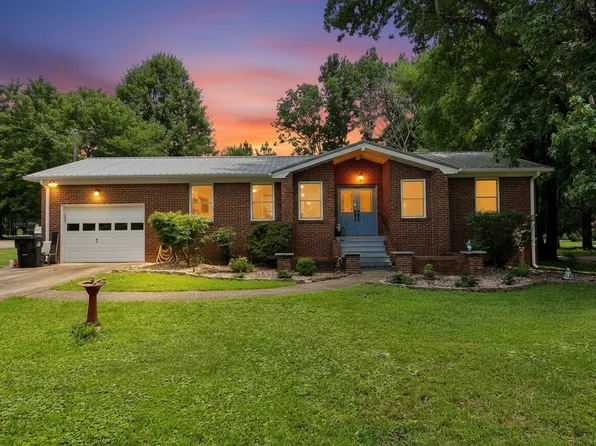 52 Nottingham Ln, Murray, KY 42071