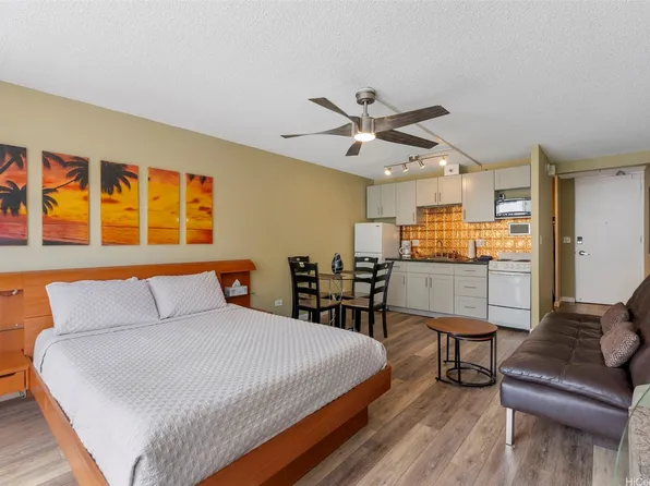 364 Seaside Ave APT 509, Honolulu, HI 96815