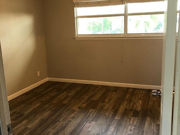 2nd image of 1314 E Grayson St #3
