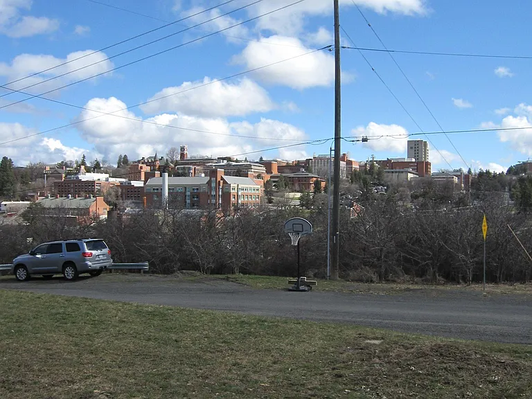 220 SE Gladstone St #5 — Photo 13