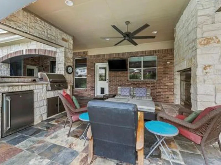5923 Dillon Creek Ln — Photo 7