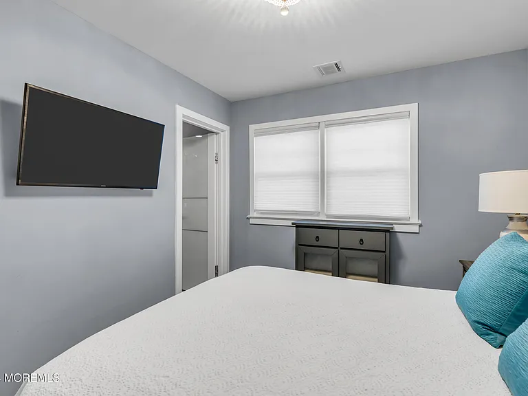 213 Hayes Ct — Photo 11