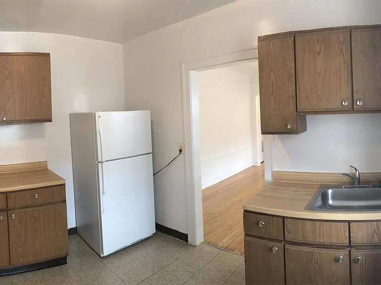 1533 W 83rd St #2 — Photo 1