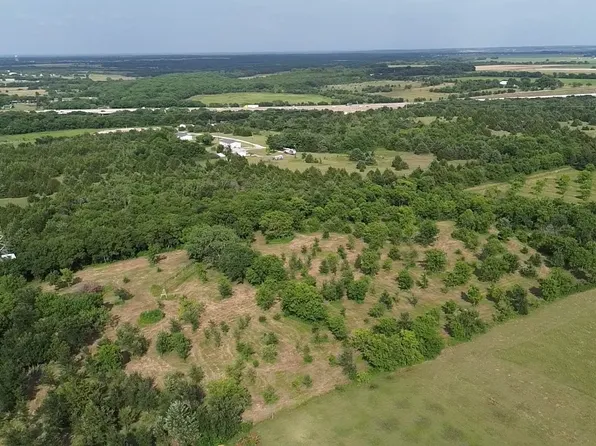 210 Wester Rd, Ferris, TX 75125