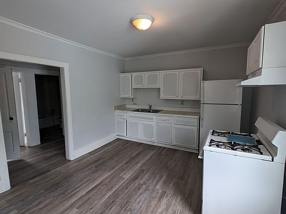 2nd image of 506 E 14th St