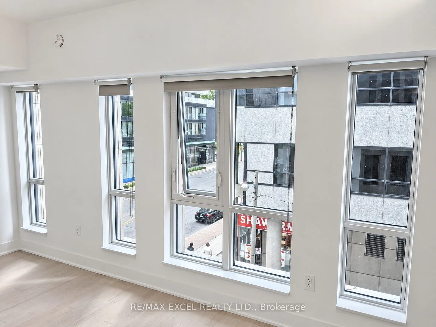 Studio, $2,100 — Photo 2