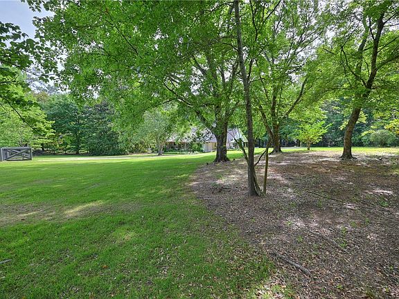 3rd image of 510 S Dean Rd