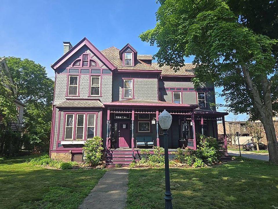 1st image of 349 Beaver St