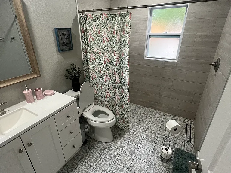 11 S Lakewood Dr — Photo 24