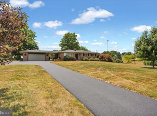 692 Brownsville Rd, Sinking Spring, PA 19608