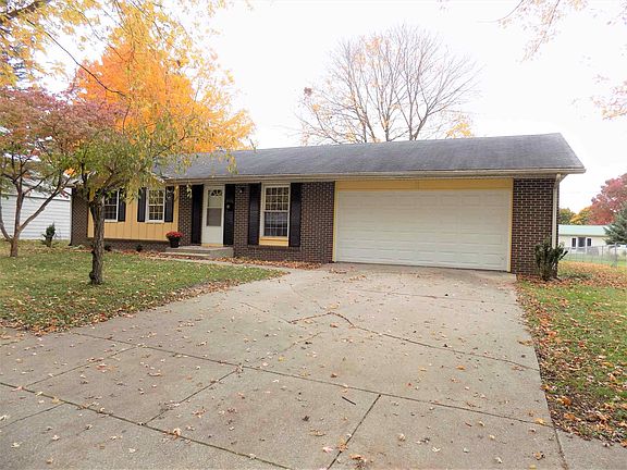2nd image of 415 Glenwood Dr