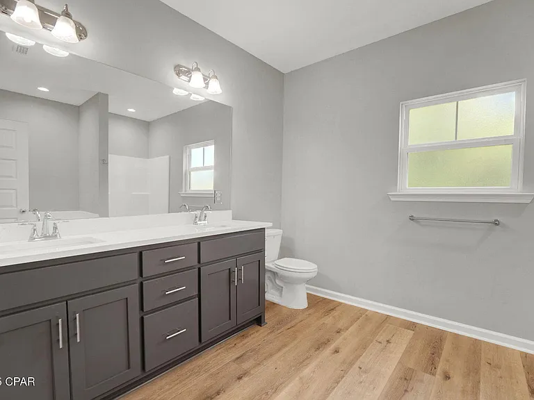 408 Raven Ln — Photo 16
