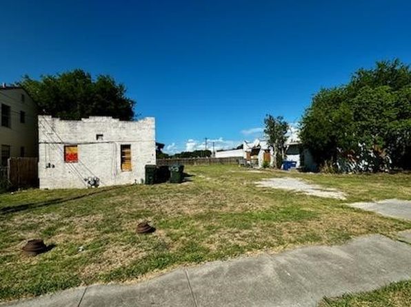 corpus-christi-texas-352358163 picture