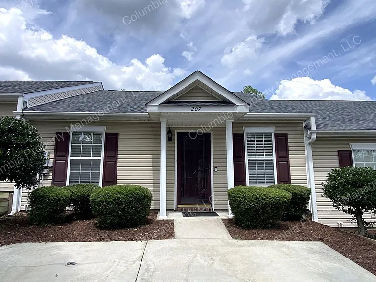 207 Philmont Dr — Photo 1