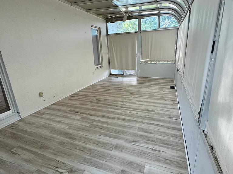 51 E Bradley Ave — Photo 21