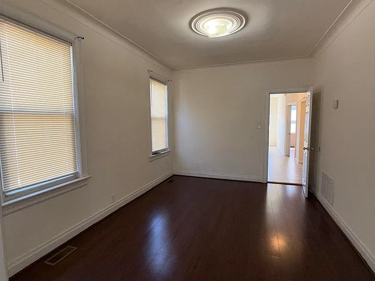 726 Garfield Ave #1 — Photo 4