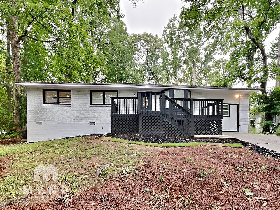 1st image of 467 Camelot Pkwy