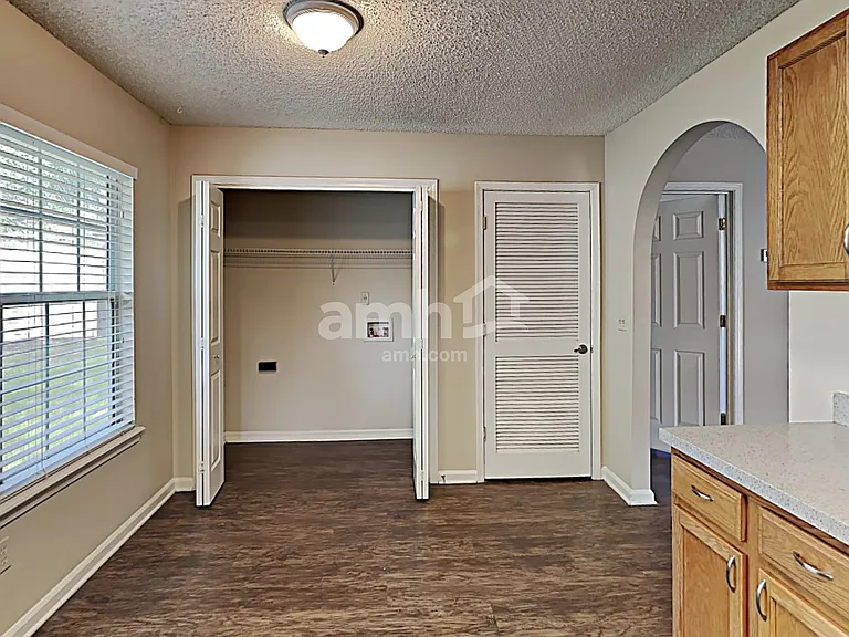 4637 S Blue Stream Ln — Photo 5