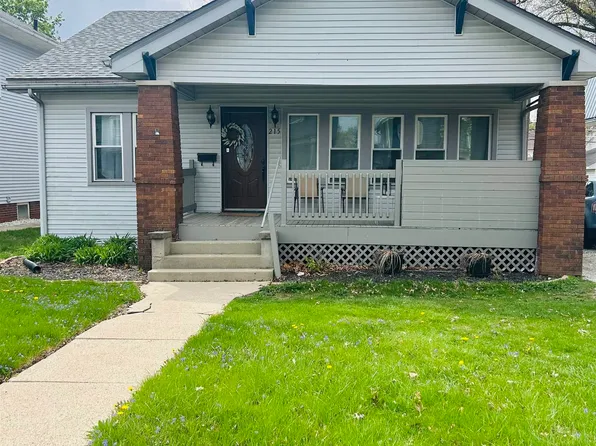 215 S Cornell Cir, Fort Wayne, IN 46807