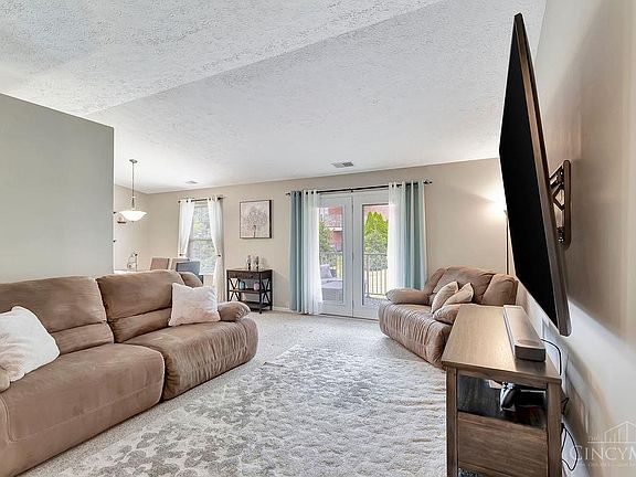 3rd image of 5352 Meadow Walk Ln Unit 3G