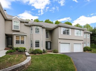 20 Spring Brook Dr, Annandale, NJ 08801