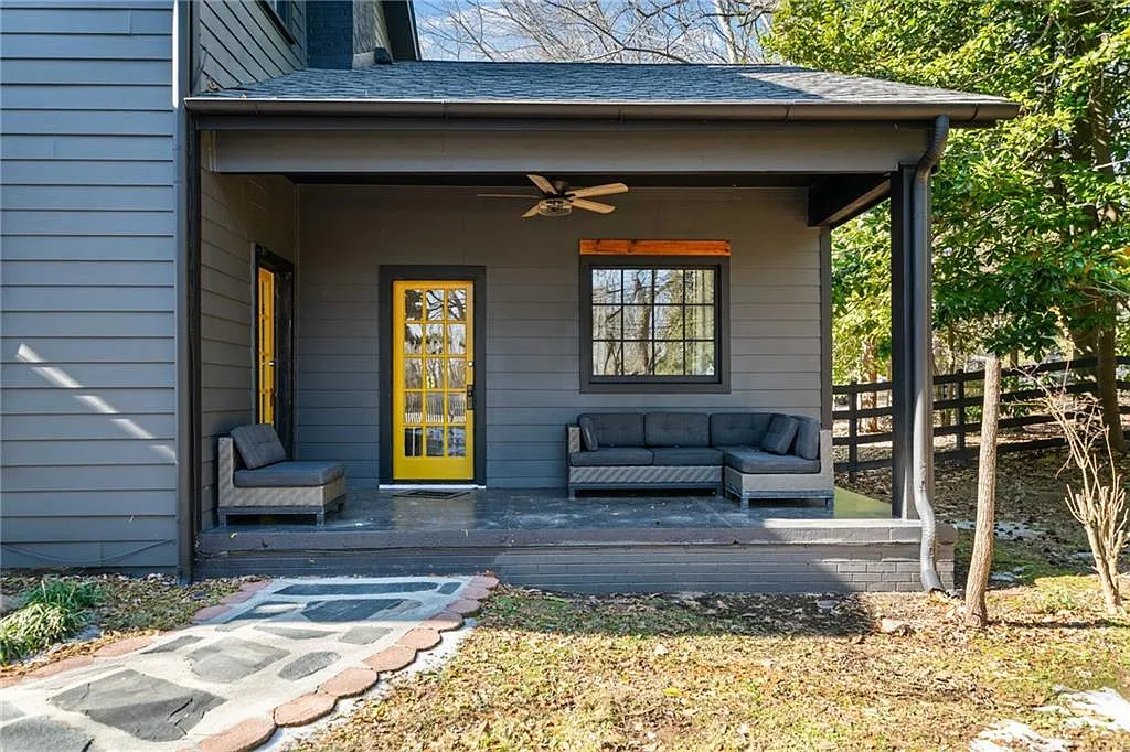 6 bed, 3.0 bath, 2754 sqft, $6,000 — Photo 3