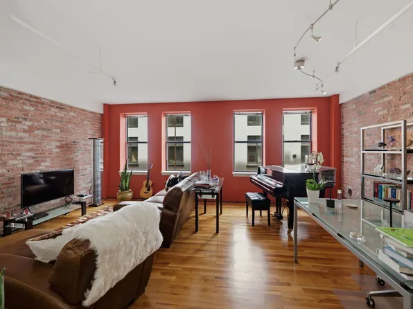 700 Church St APT 205, Nashville, TN 37203