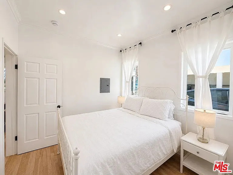1111 21st St #1 — Photo 17