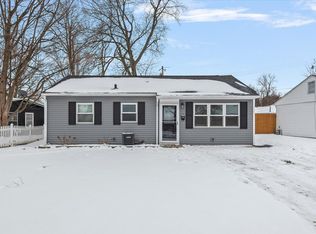 2414 E Devonshire Rd, Springfield, IL 62703