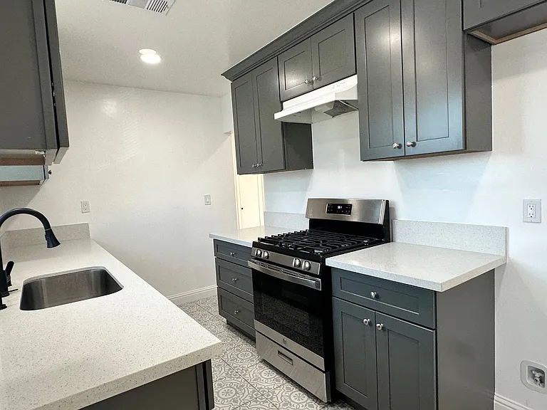 3609 Peckham Ave — Photo 14