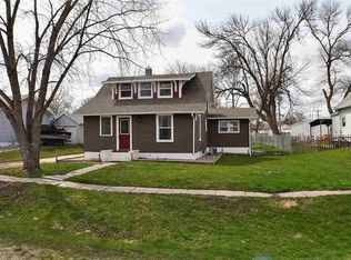 105 N 5th St, Battle Creek, NE 68715
