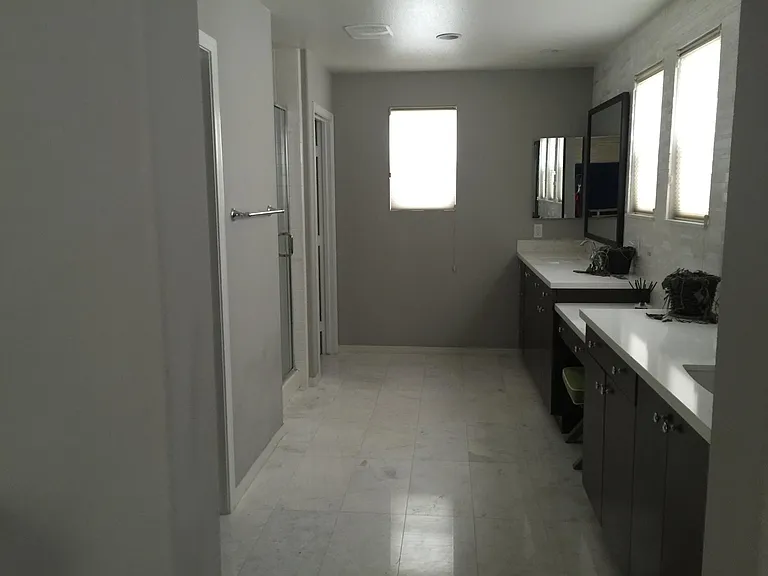 402 Vista Dr — Photo 9
