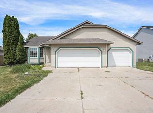 3697 Haymeadow Ave, Ravenna, MI 49451