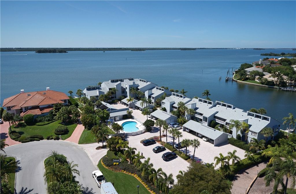 1776 Mooringline Dr APT 206, Vero Beach, FL - View 3