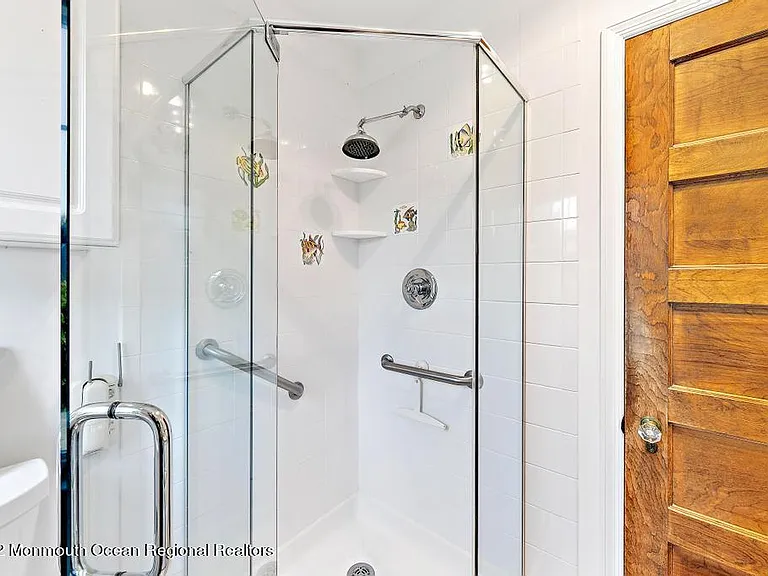 27 Shrewsbury Dr — Photo 25