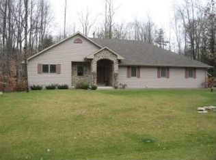 5895 Timber Haven Dr, Little Suamico, WI 54141
