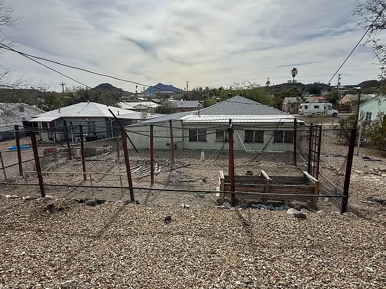 420 W Ocatillo Ave — Photo 16