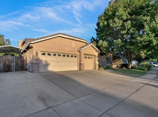 1889 Tres Picos Dr, Yuba City, CA 95993