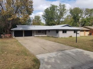 6909 Jewell Ave, Fort Worth, TX 76112